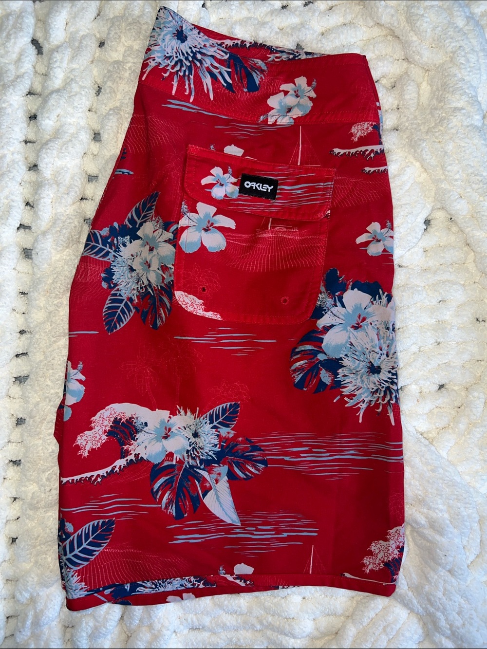 Oakley Red Floral Swim Board Shorts Size 33